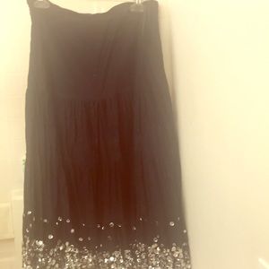 Black sequins skirt size medium